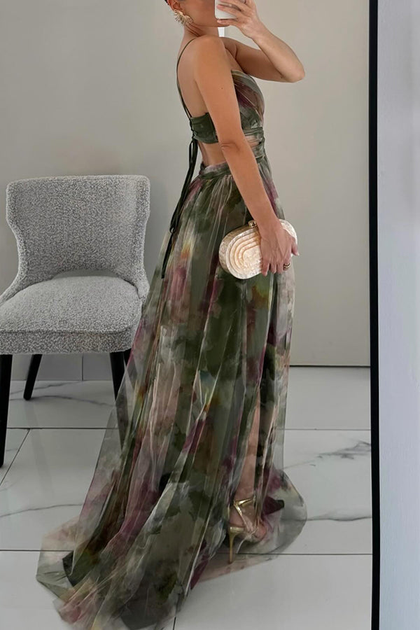 Sukienka maxi w kwiaty – kobiecy fason na specjalne okazje