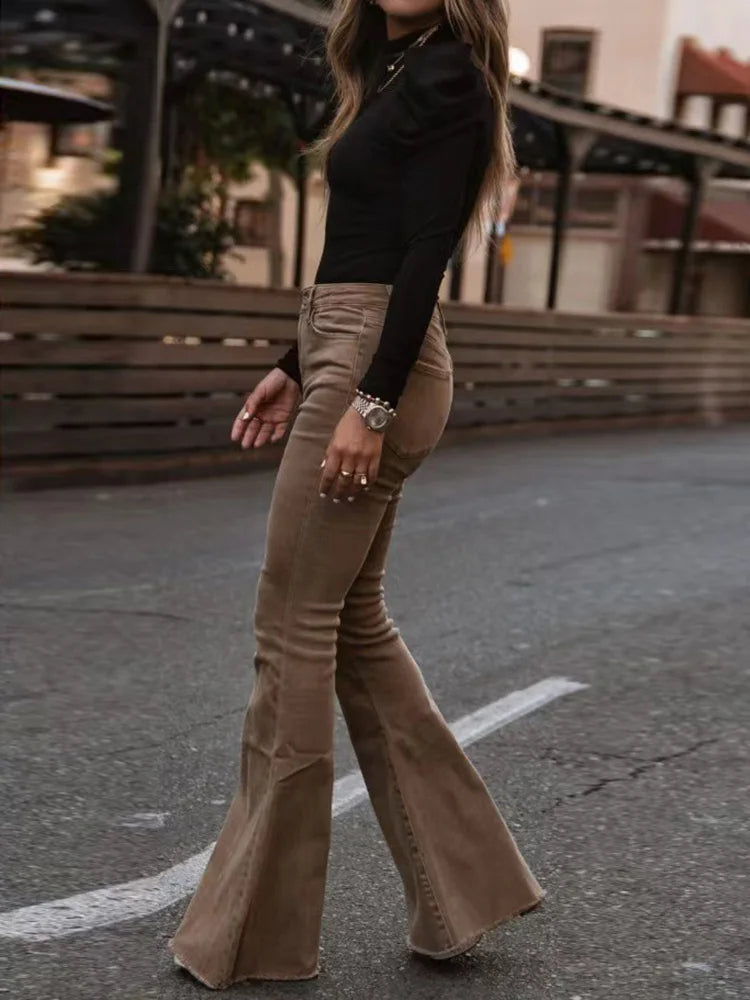 VelvetFlare - Modne damskie spodnie sztruksowe Flare zapewniające stylowy wygląd