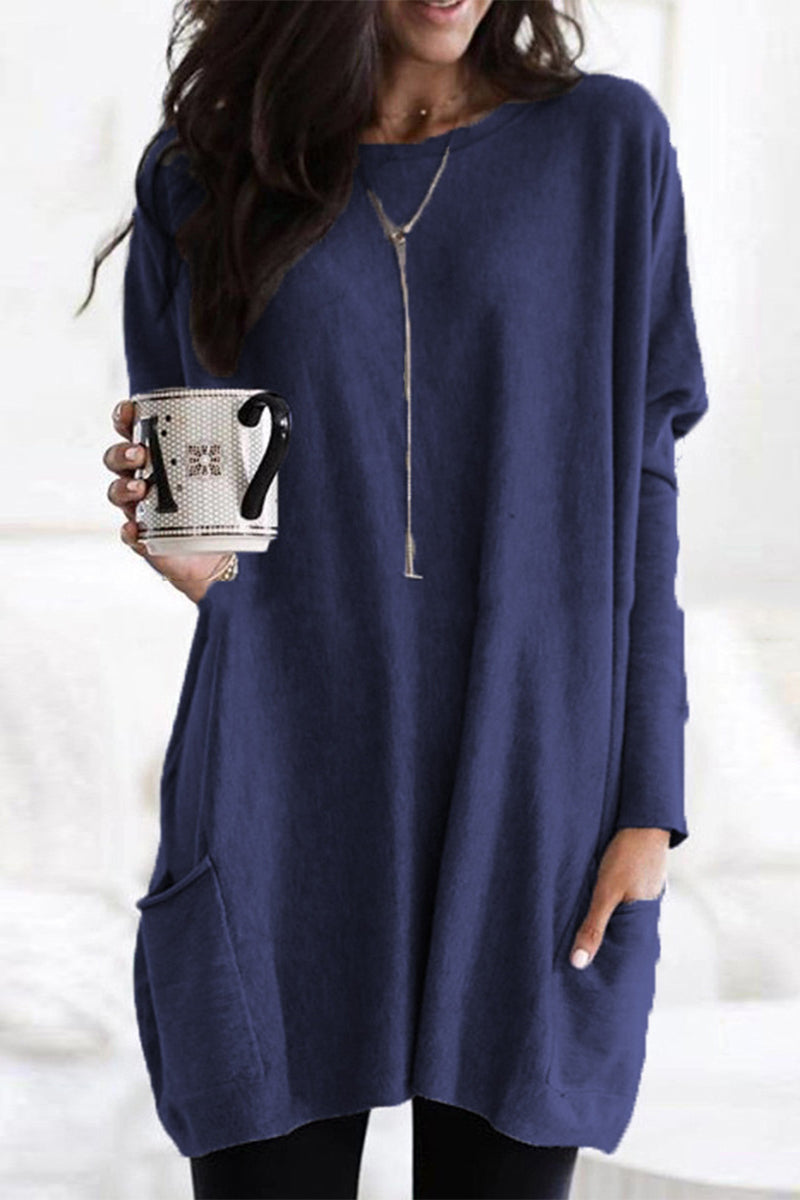 Damska koszulka z kołnierzykiem i kieszeniami, styl luźny i praktyczny