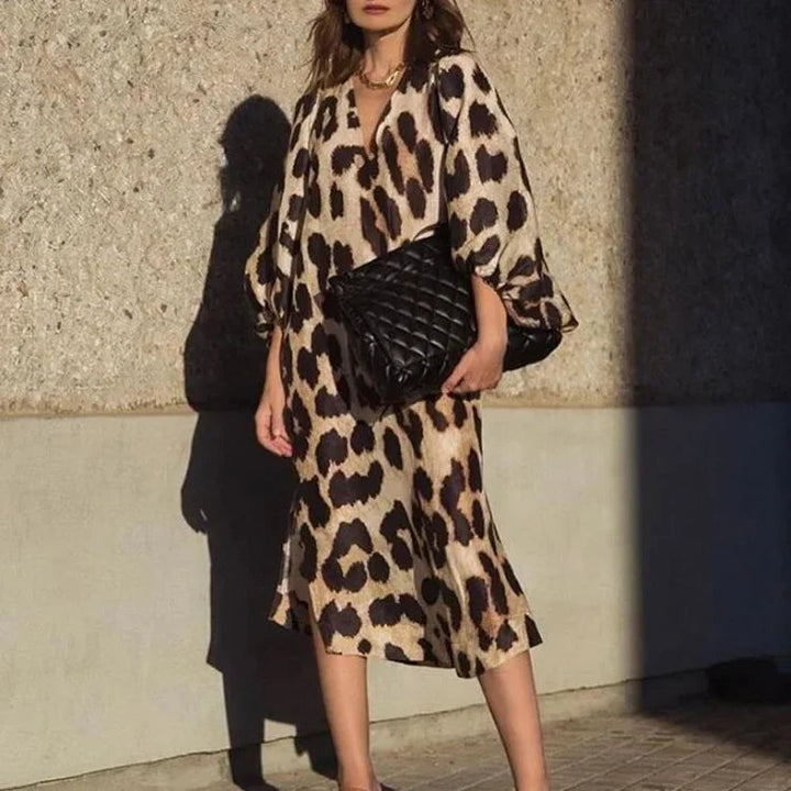 Linda - Stylowa i luksusowa sukienka w panterkę zapewniająca elegancki wygląd
