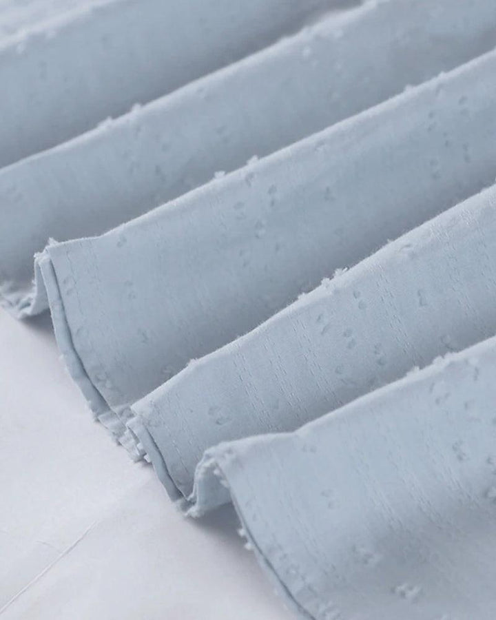 Szykowna i wyrafinowana damska sukienka koszulowa z długim rękawem na każdą okazję