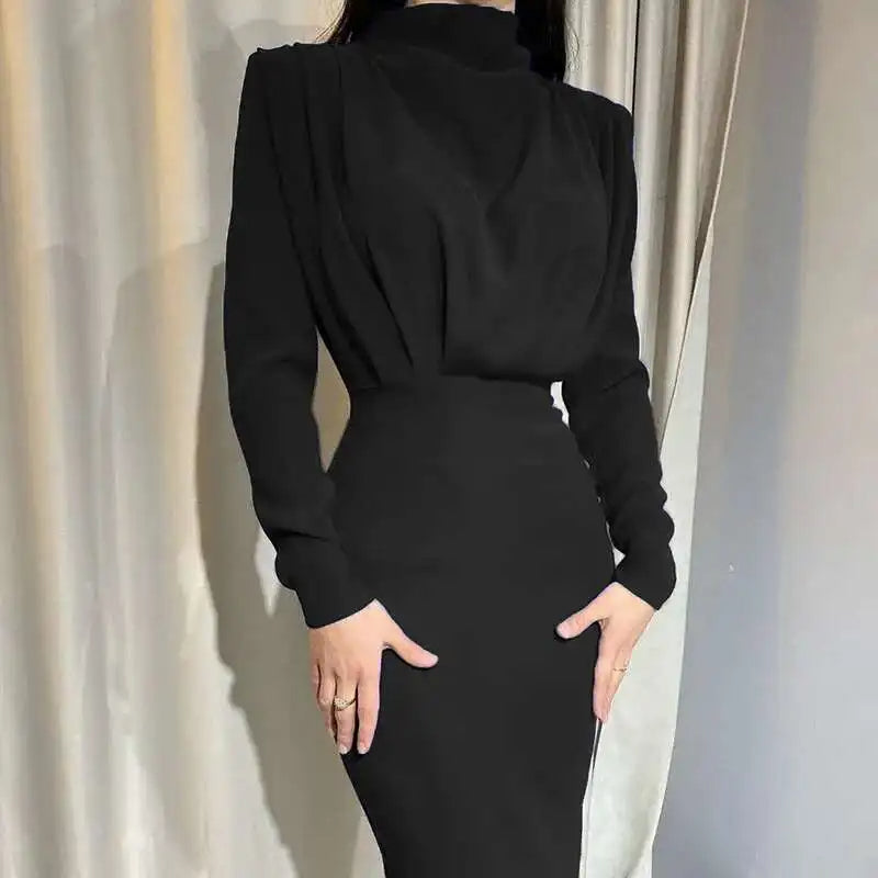 Alvienne - Szykowna i Sophistiquée dopasowana sukienka midi dla niepowtarzalnej elegancji