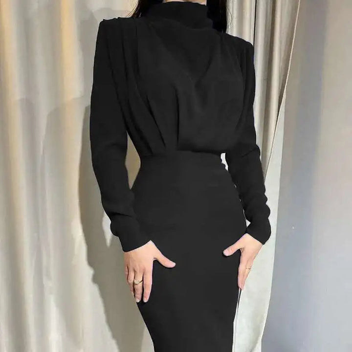 Alvienne - Szykowna i Sophistiquée dopasowana sukienka midi dla niepowtarzalnej elegancji