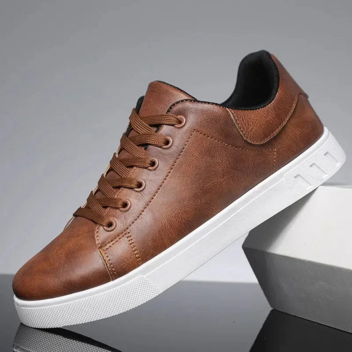 Stylowe buty męskie z efektowną, grubą podeszwą zapewniającą modny wygląd