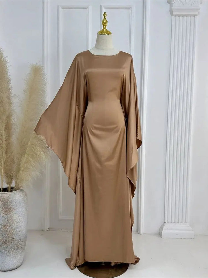 Grace - szykowna i elegancka sukienka maxi o ponadczasowym wyglądzie
