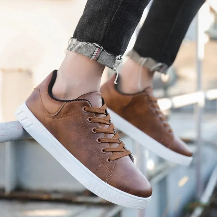 Stylowe buty męskie z efektowną, grubą podeszwą zapewniającą modny wygląd