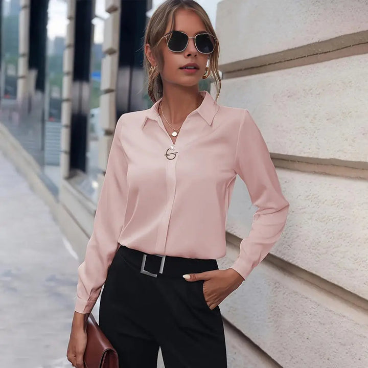 Elegancka bluzka damska - niezbędny styl na każdą okazję