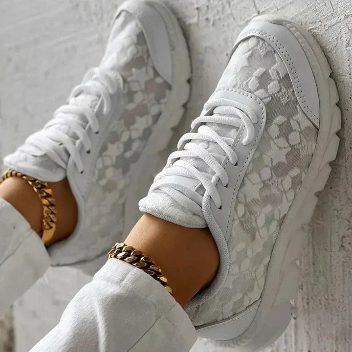 Chaussures pour femmes - Maillage respirant - Semelle rembourrée - Lacets - Basses - Style décontracté