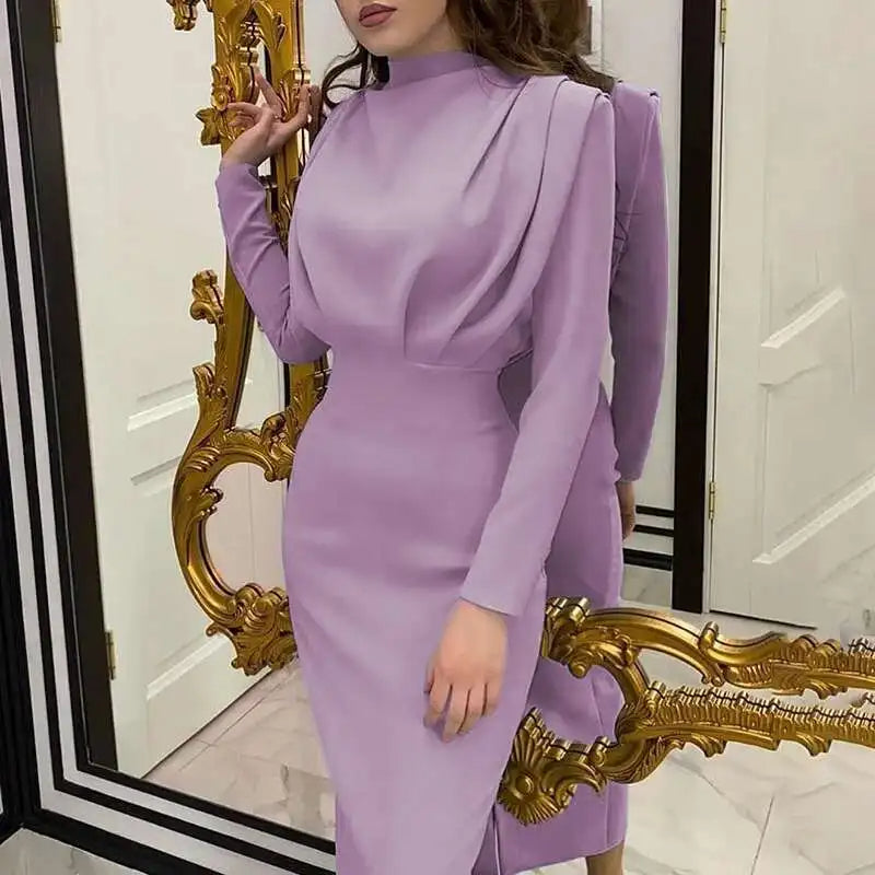 Alvienne - Szykowna i Sophistiquée dopasowana sukienka midi dla niepowtarzalnej elegancji