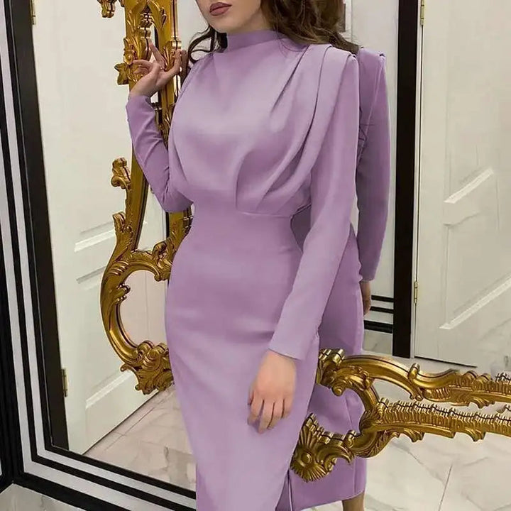 Alvienne - Szykowna i Sophistiquée dopasowana sukienka midi dla niepowtarzalnej elegancji