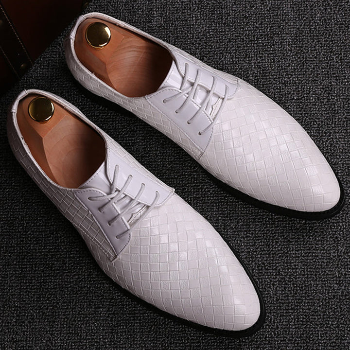 Stylowe męskie sznurowane buty z siateczki zapewniające elegancki wygląd