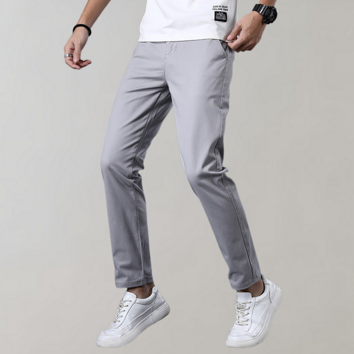 Spodnie Konrad Slim Chino - Casualowa elegancja w najlepszym wydaniu