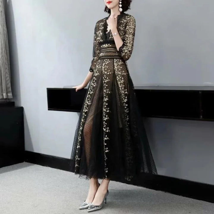 Evelina - Elegancka sukienka maxi w stylu vintage z pięknym haftem