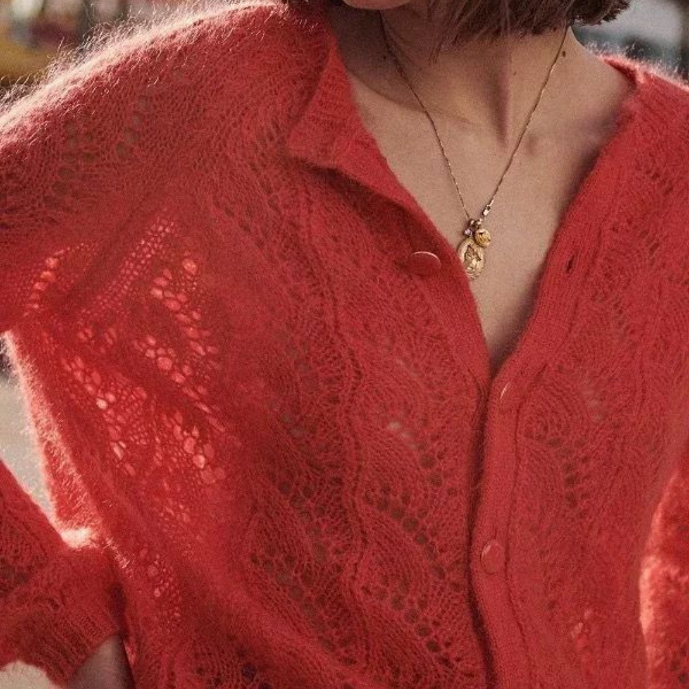 Damska kamizelka z dzianiny Delfina - codzienna elegancja i wygoda dla niezrównanego stylu