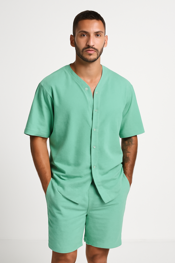 Conjunto Masculino de Dos Piezas - Camisa de Cuello en V con Botones - Shorts de Ajuste Cómodo - Algodón Transpirable