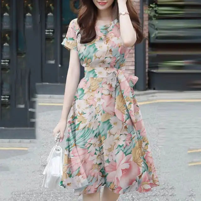 Elegantes Damen-Fit-and-Flare-Kleid ausleichtem Stoff - Kurze Ärmel - Rundhalsausschnitt - Taillengürtel