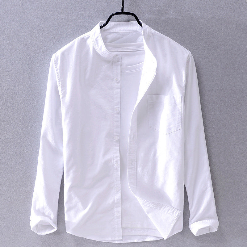 Camicia maschile a maniche lunghe con bottoni elegante e comoda