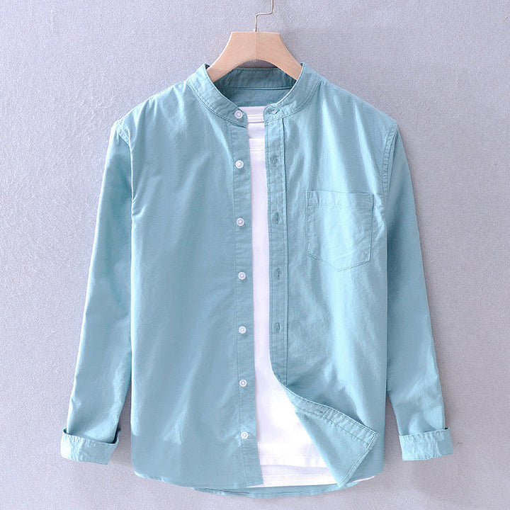 Camicia maschile a maniche lunghe con bottoni elegante e comoda