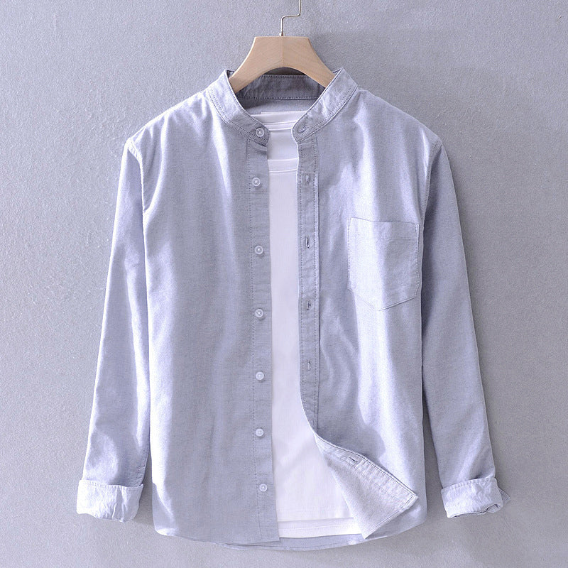 Camicia maschile a maniche lunghe con bottoni elegante e comoda