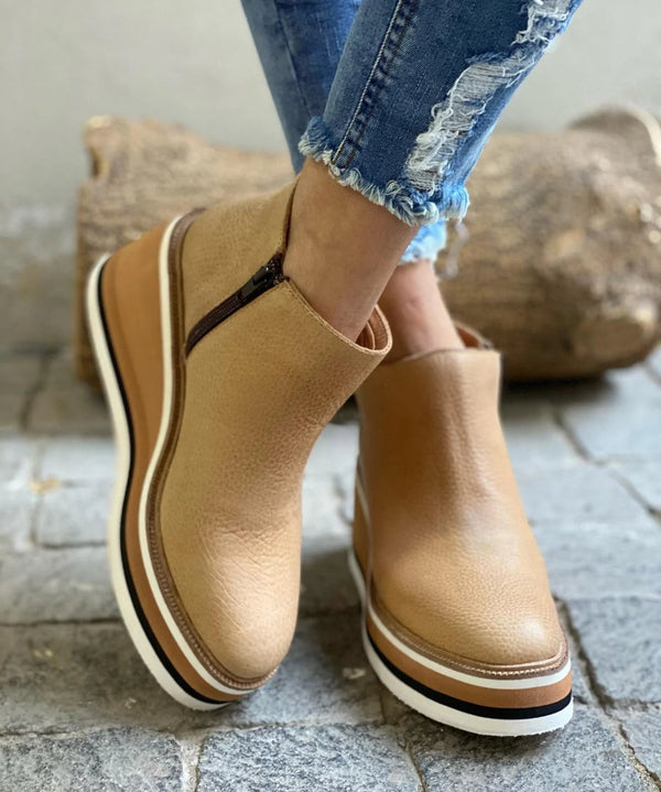 Wysokie buty damskie Estée - Elegancja i moda na palcach