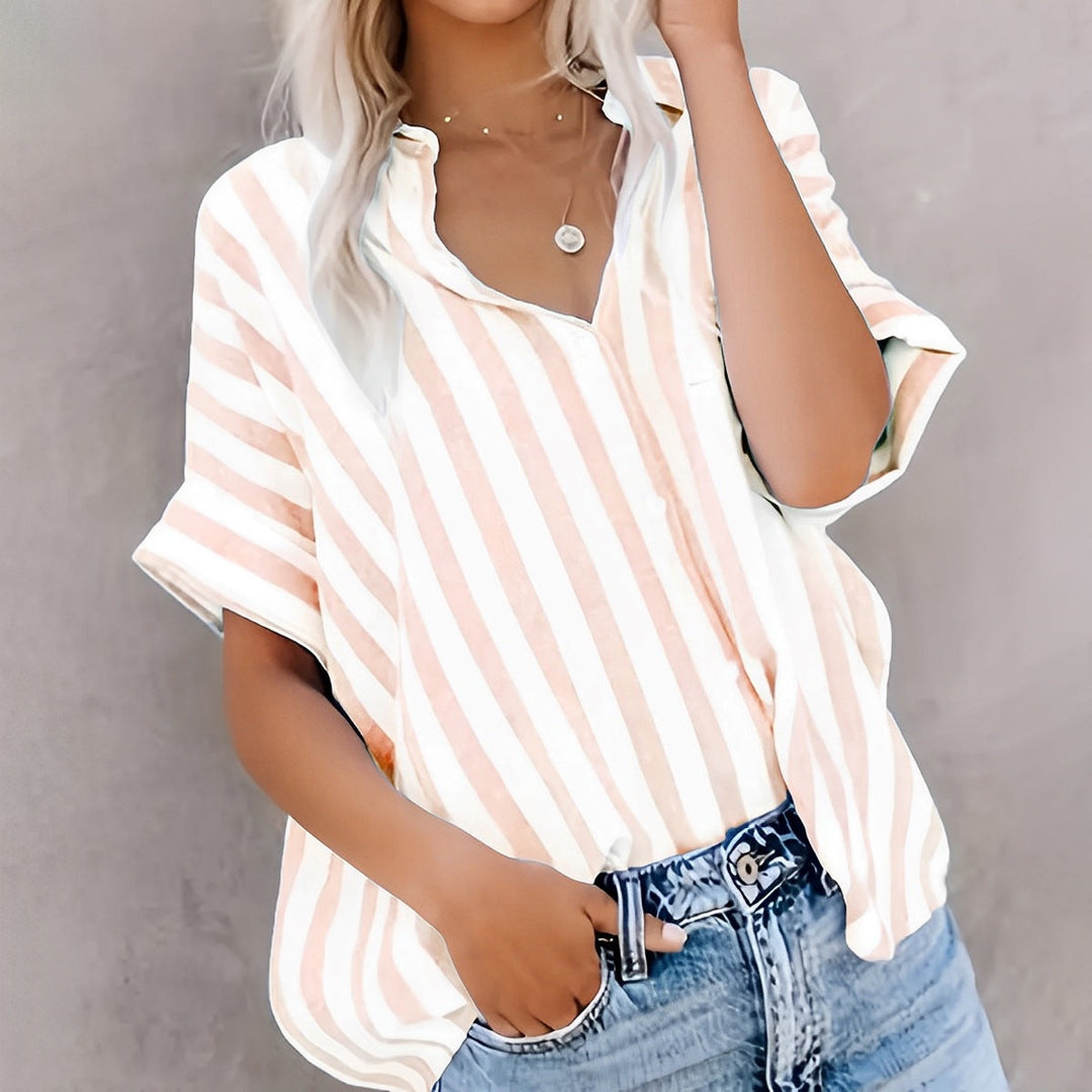 Camisa de manga corta para mujer - corte relajado y a rayas con botones frontales
