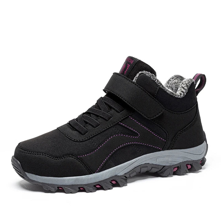Sneakersy damskie na zimę z podeszwą z futerka, zapewniające komfort i wygodę.