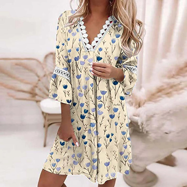 Elegant Floral Pattern V-Neck Dress for a Stylish Look