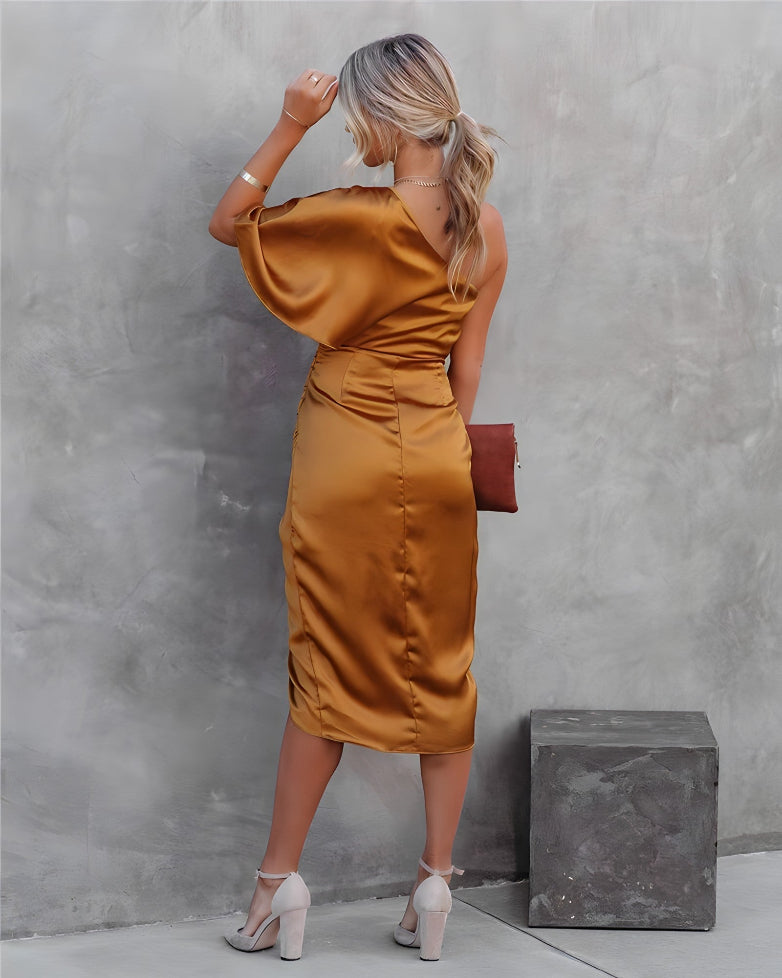 Soraya - Stilvolle Asymmetrische Off-Shoulder Kleid for einen unvergleichlichen Look