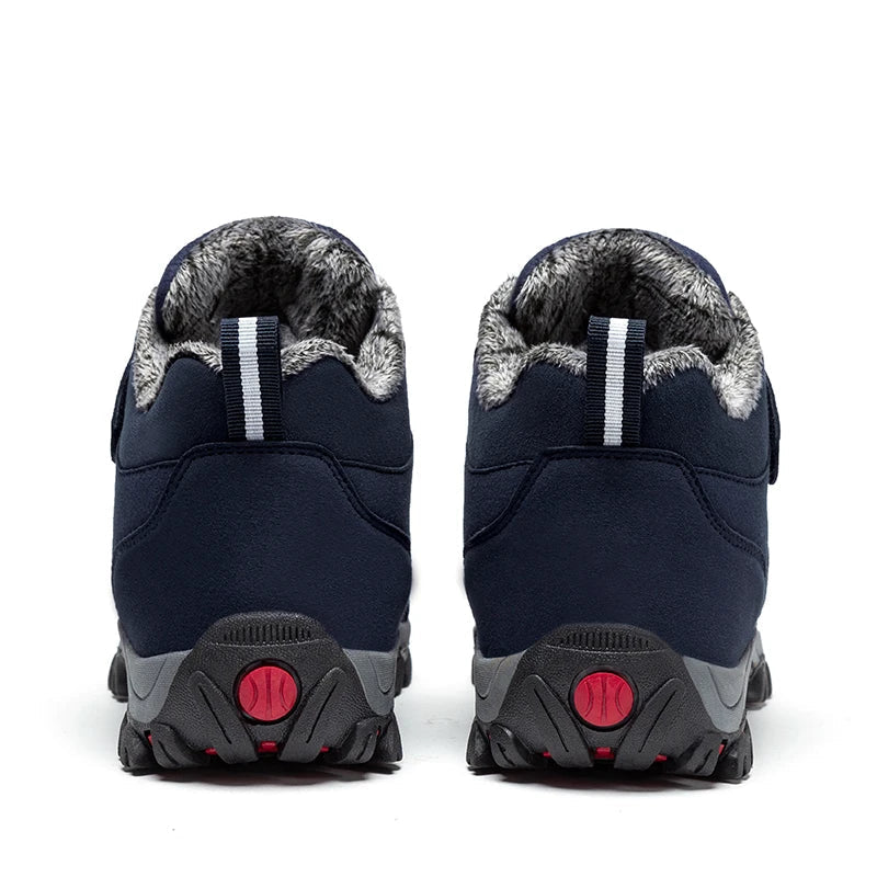 Sneakersy damskie na zimę z podeszwą z futerka, zapewniające komfort i wygodę.
