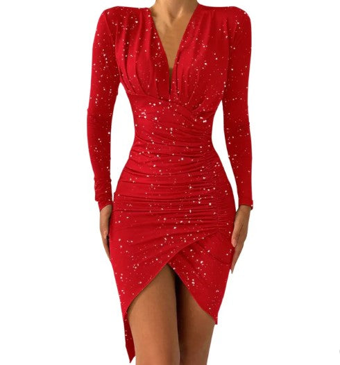 Elegancka damska sukienka bodycon z głębokim dekoltem w szpic, marszczonymi długimi rękawami i asymetrycznym dołem