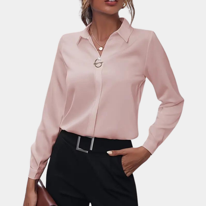 Elegancka bluzka damska - niezbędny styl na każdą okazję