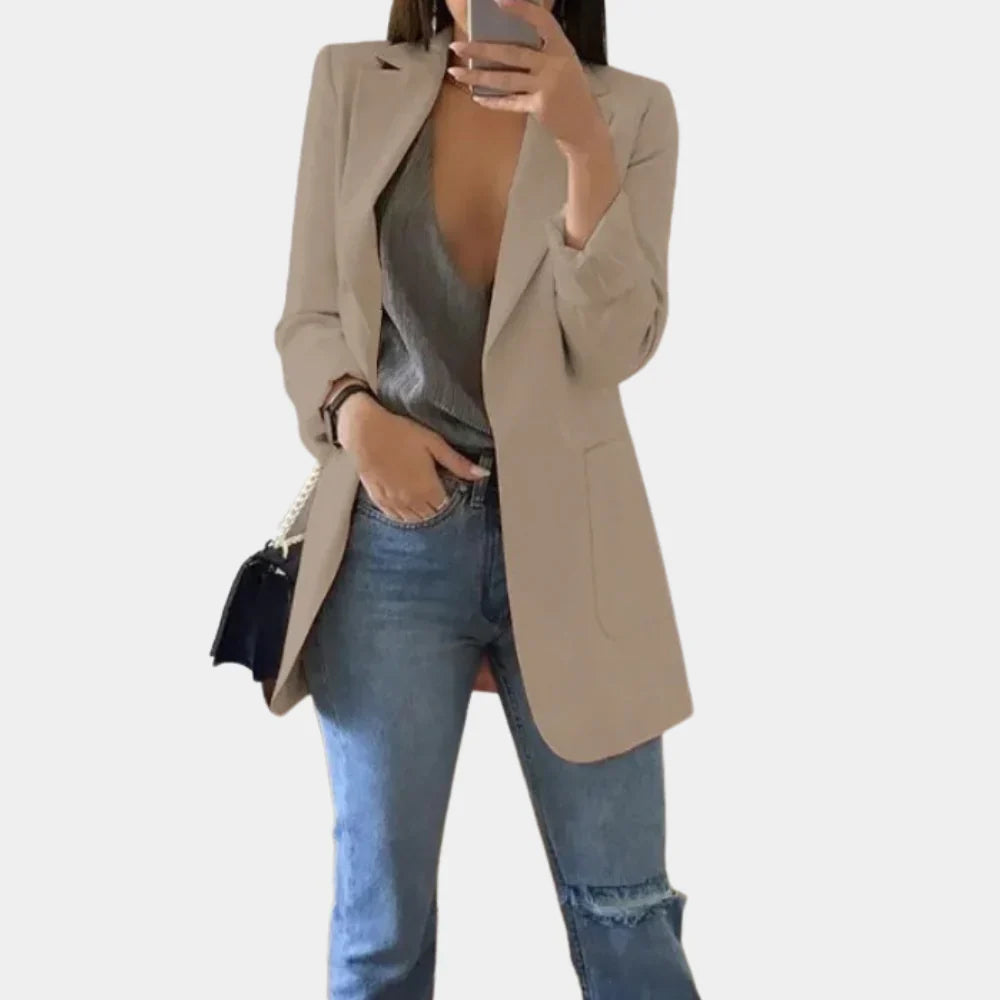 Nova - Elegancka damska marynarka o kroju slim fit zapewniająca stylowy wygląd