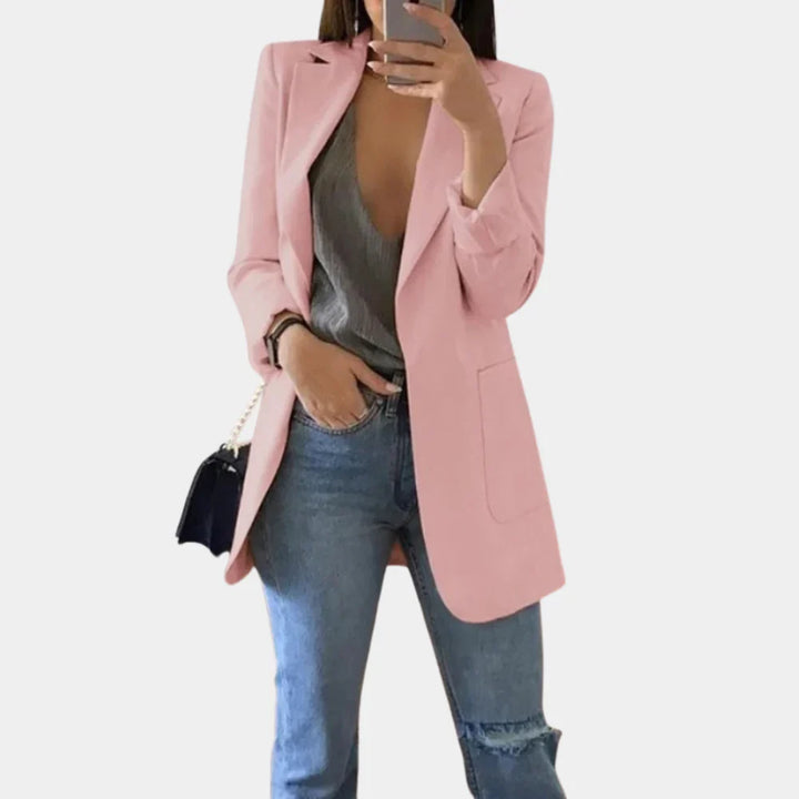 Nova - Elegancka damska marynarka o kroju slim fit zapewniająca stylowy wygląd