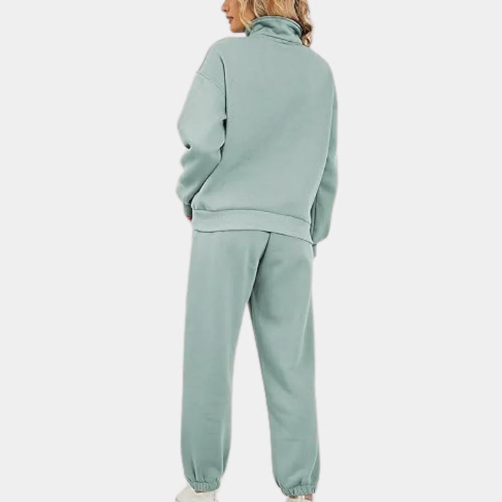 Elin - dwuczęściowy dres Stilrent zapewniający wygodę i styl