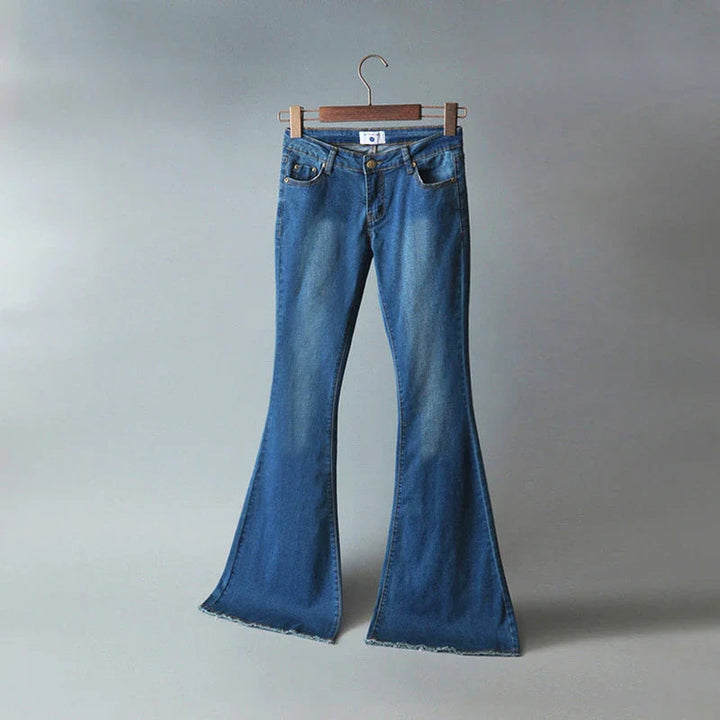 Elastyczne dżinsy bootcut o luźnym i modnym kroju