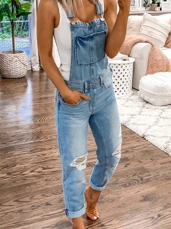 UrbanChic - Stylowy damski kombinezon jeansowy zapewniający modny wygląd