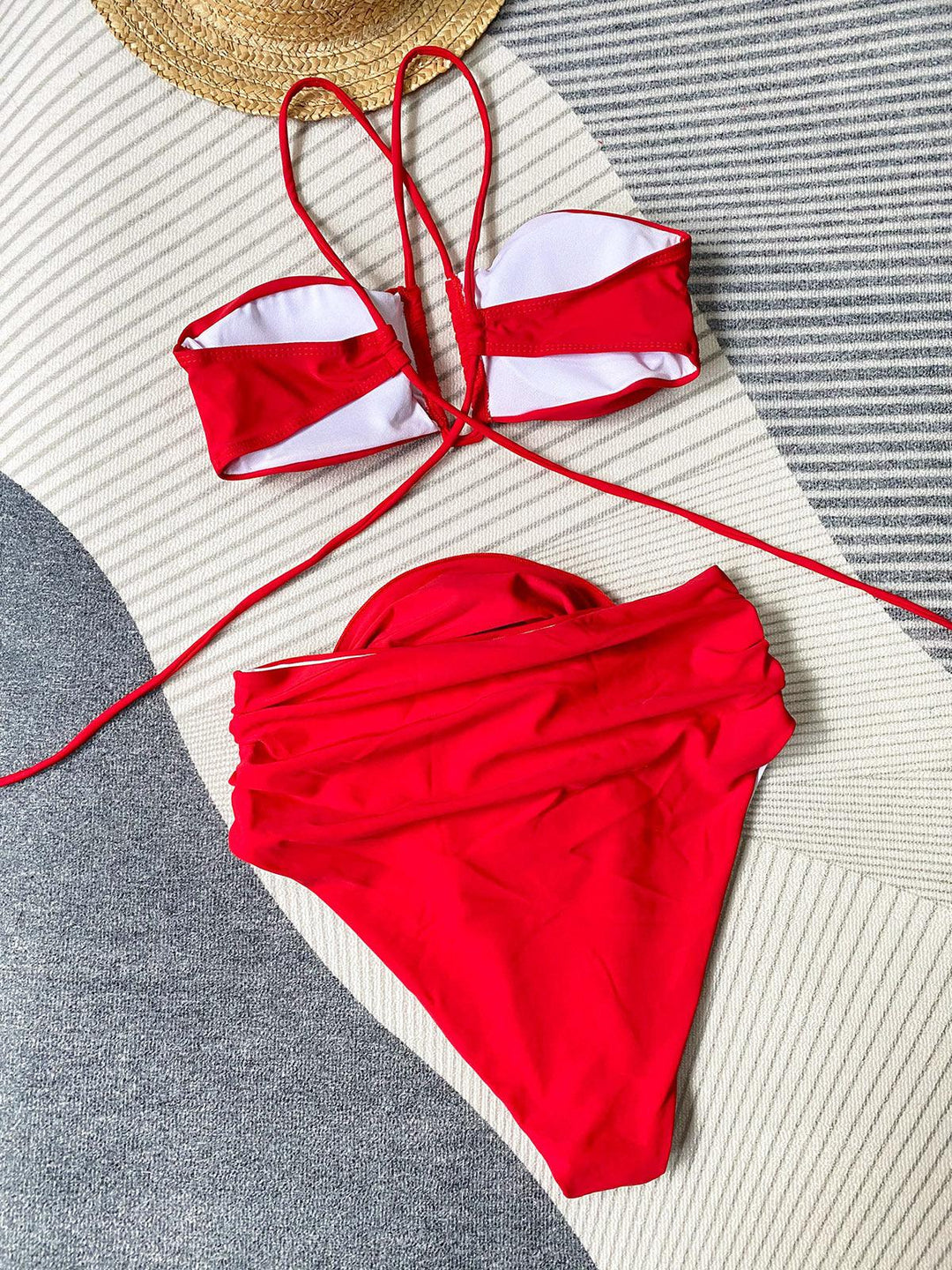Bikini z dekoltem w serek i kwiatowymi detalami dla kobiet