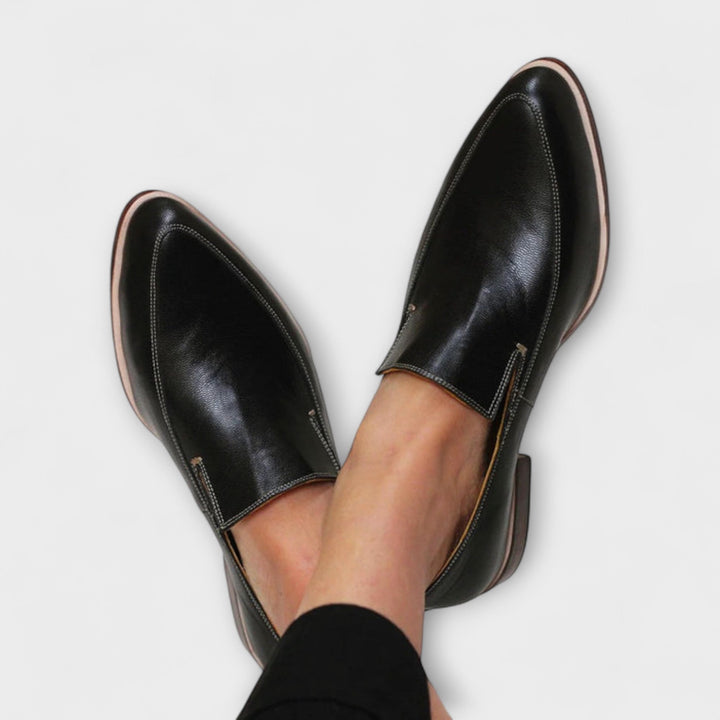 Damskie Skórzane Mokasyny Slip-On z Wyściełanym Wnętrzem – Czarny
