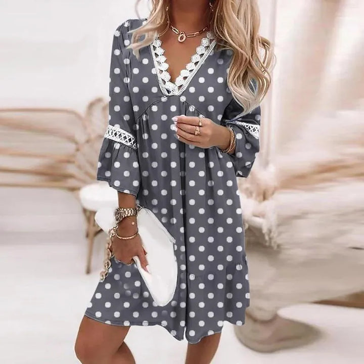 Elegant Floral Pattern V-Neck Dress for a Stylish Look