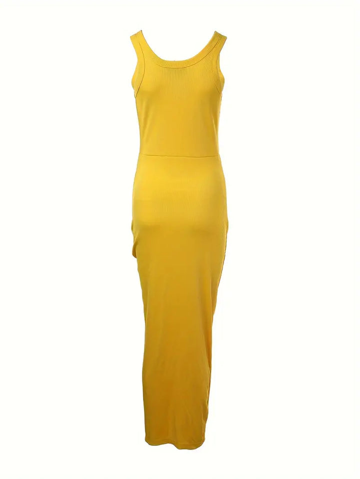 Elegancka satynowa damska sukienka bodycon z dekoltem bez rękawów i wysokim rozcięciem