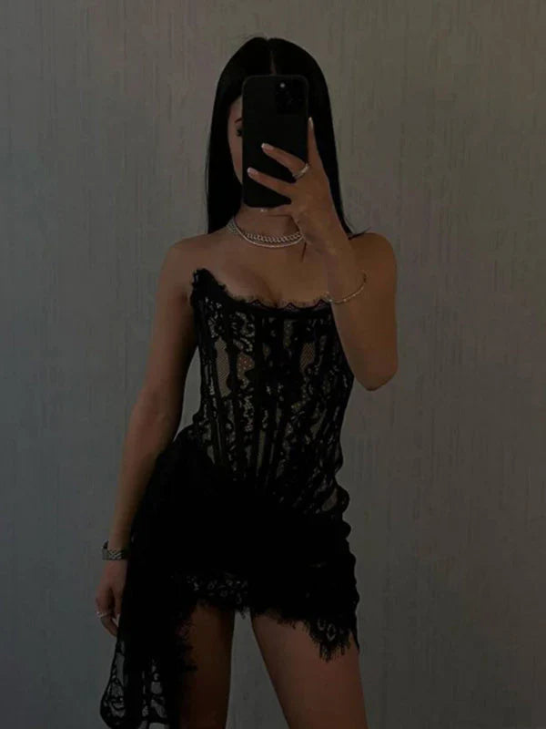 Freya - Elegancka gorsetowa mini sukienka zapewniająca stylowy i uwodzicielski wygląd
