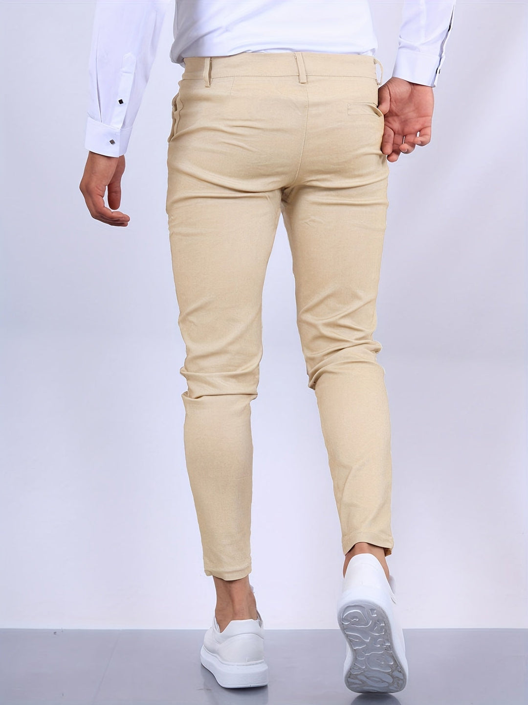 Męskie Spodnie Chino Slim Fit na co Dzień i Półformalne – Męskie spodnie chino slim fit – zbliżenie na krój i materiał