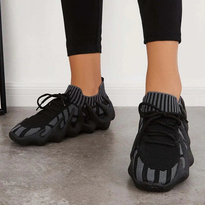 Damskie trampki - Atmungsaktives Mesh - Gepolsterte Sohle - Leichte Schnürschuhe für Komfort und Stil