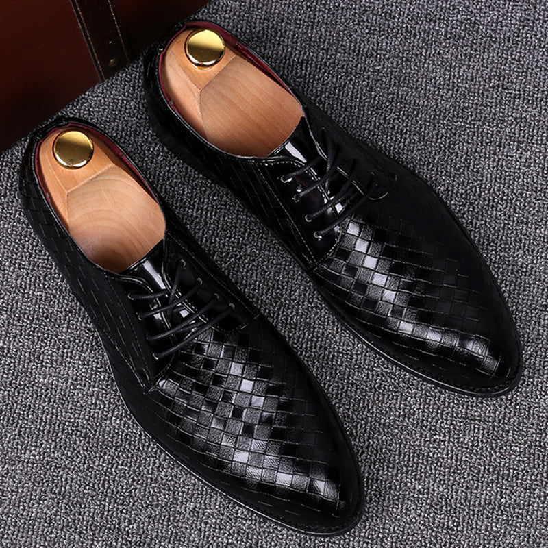 Stylowe męskie sznurowane buty z siateczki zapewniające elegancki wygląd