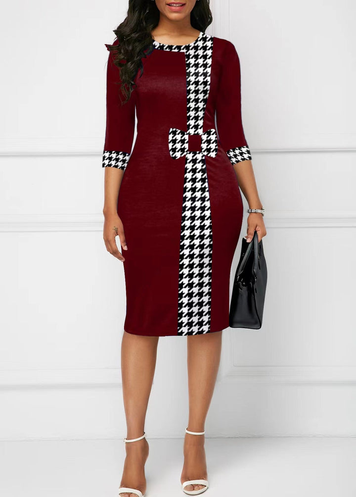 Chic Damen-Kleid mit hüftumspielendem Puzzle-Muster und Dreiviertel-Ärmeln
