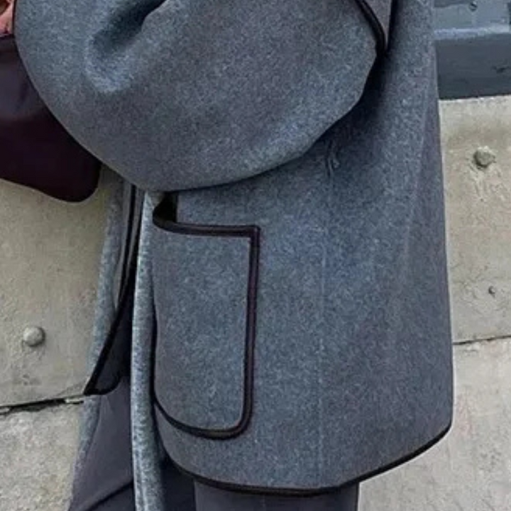 Płaszcz ADINA - kobieca elegancja i wszechstronność na wszystkie specjalne okazje